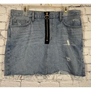SIWY Denim Mini Skirt Raw Hem Distressed Black Zipper Detail‎ Size 32/14
